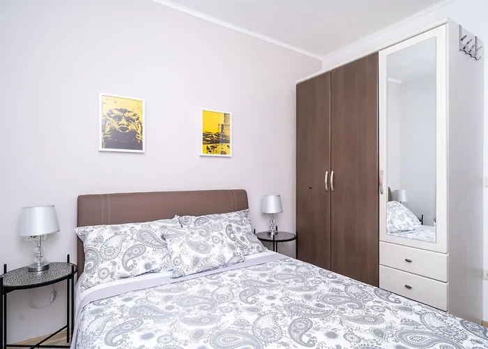 Iris 두브로브니크